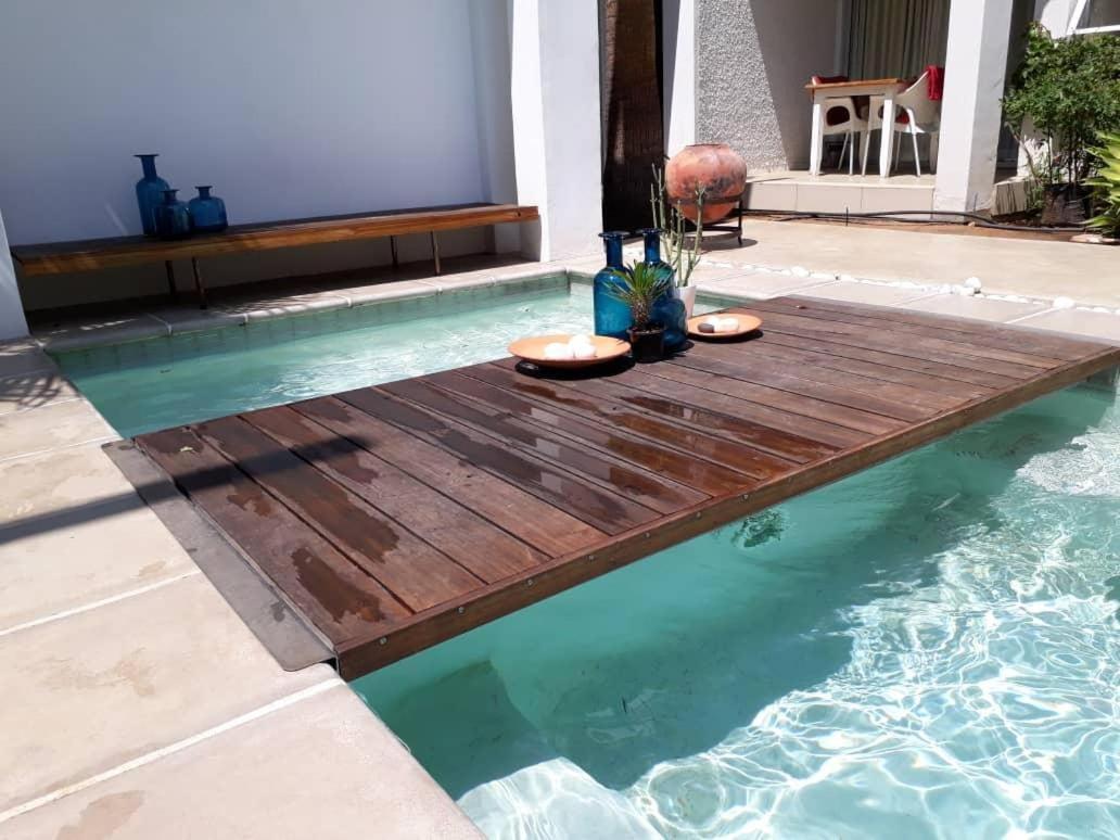 Villa Vista Guesthouse, Windhoek, Namibia מראה חיצוני תמונה