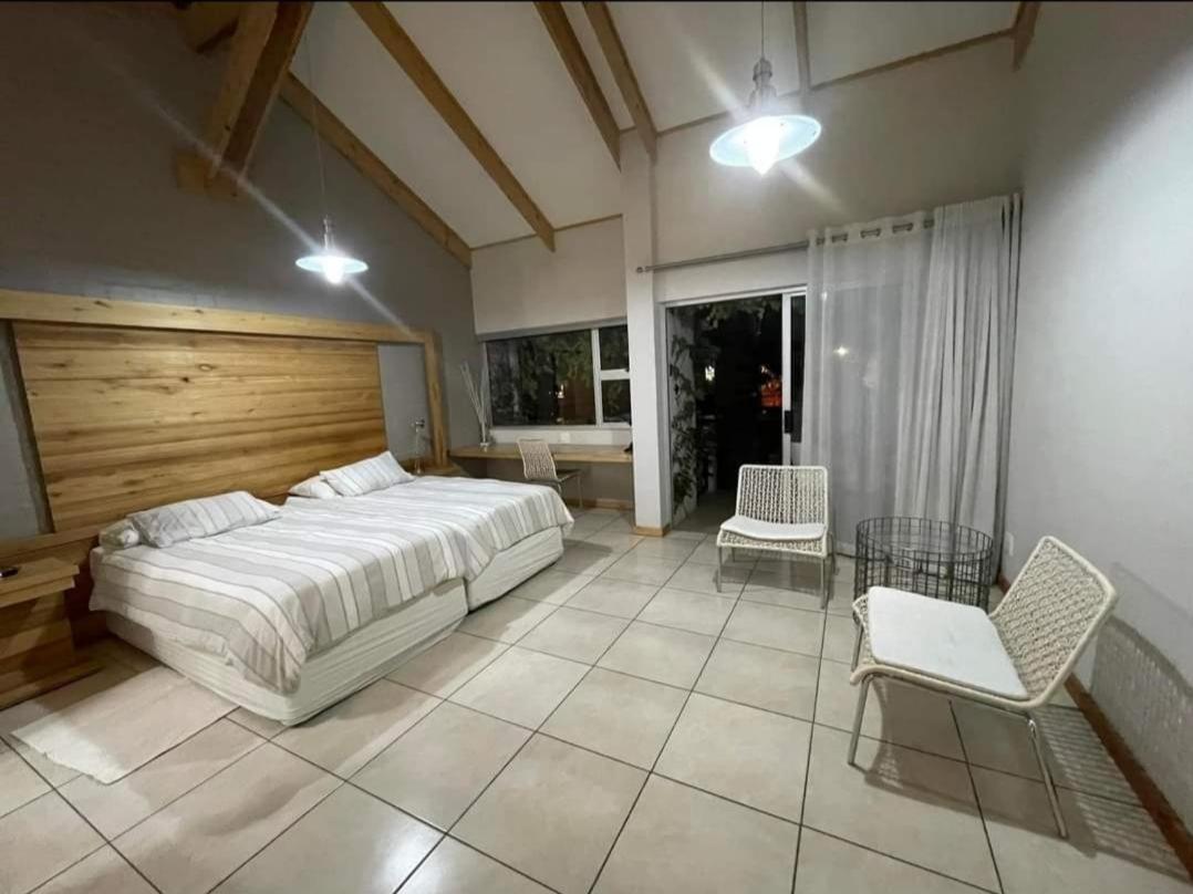 Villa Vista Guesthouse, Windhoek, Namibia חדר תמונה